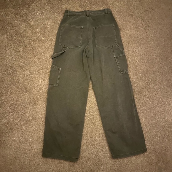 Garage Women’s Gray Cargo Pants - Picture 2 of 3